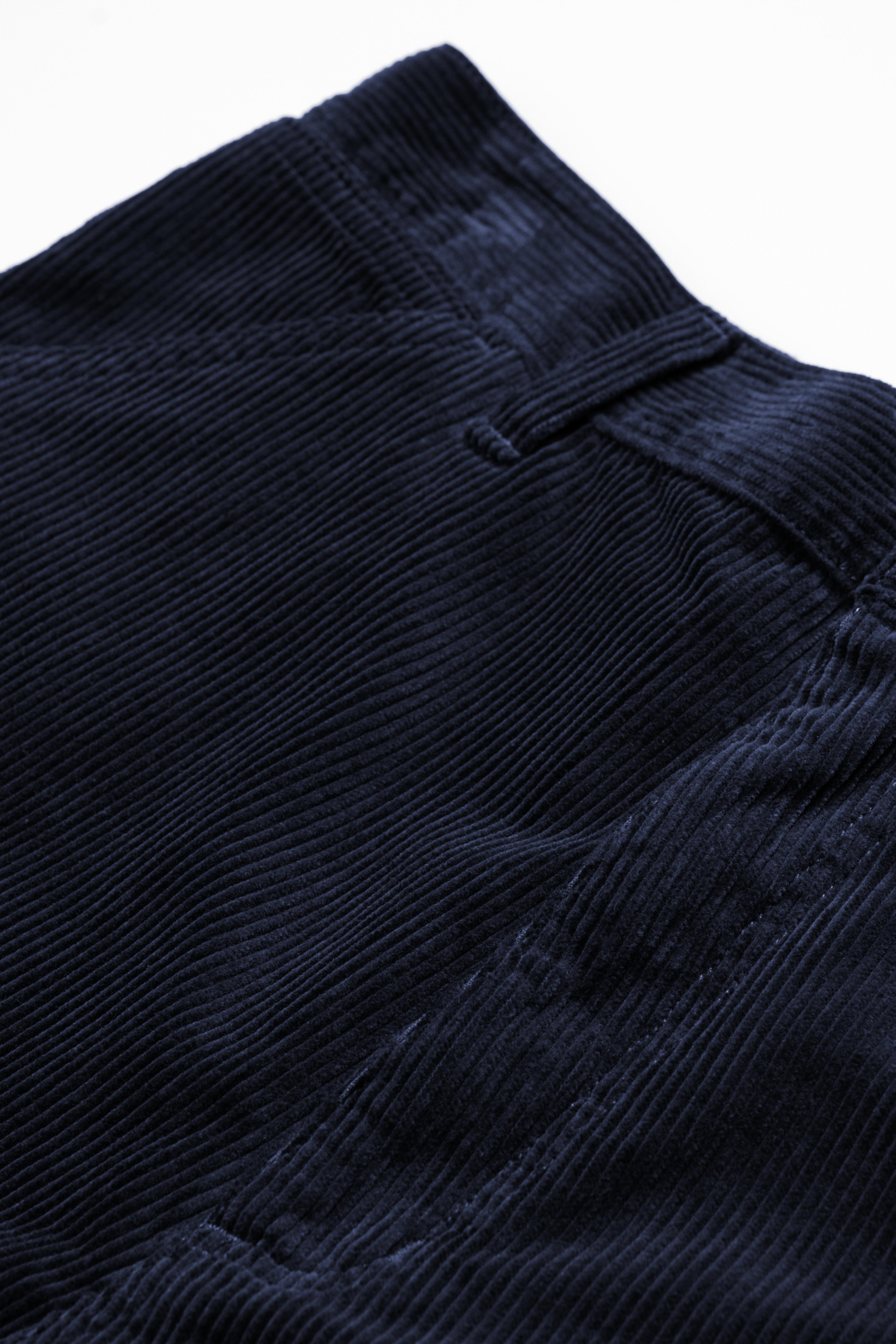 Carhartt WIP Simple Pant Corduroy Dark Navy