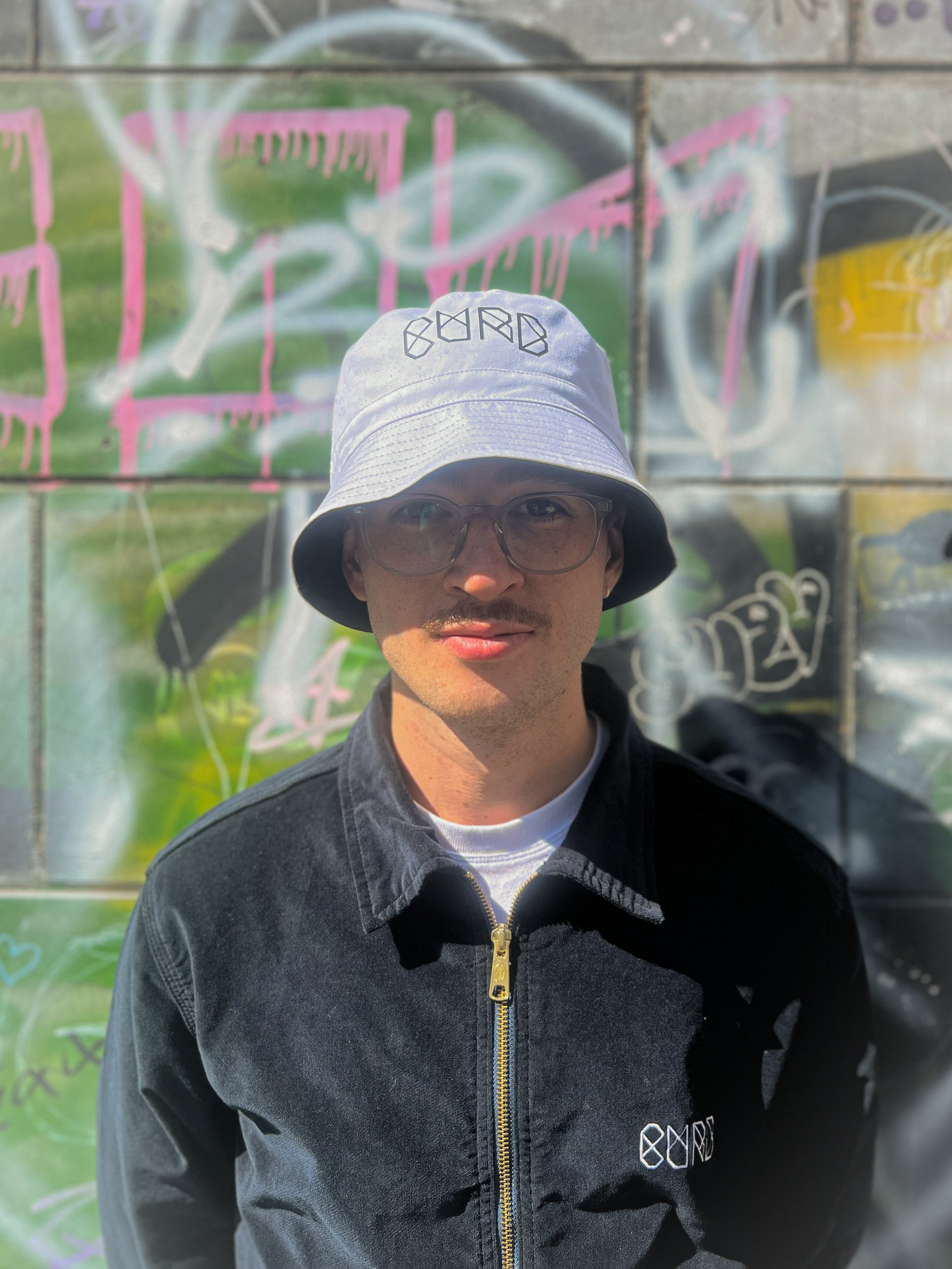 Curb Reversible Bucket Hat Pacman/Classic Logo Navy/White