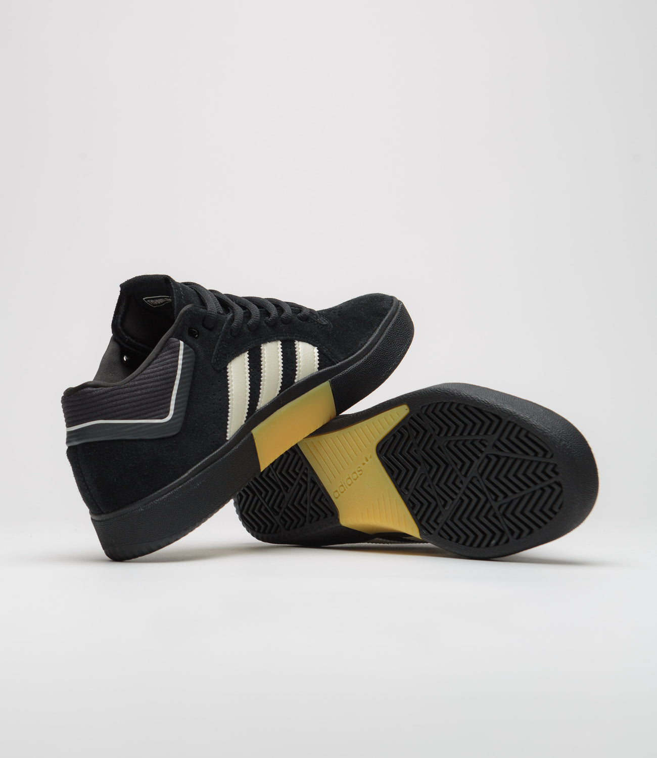 ADIDAS TYSHAWN Core Black/Zero Metallic/Spark
