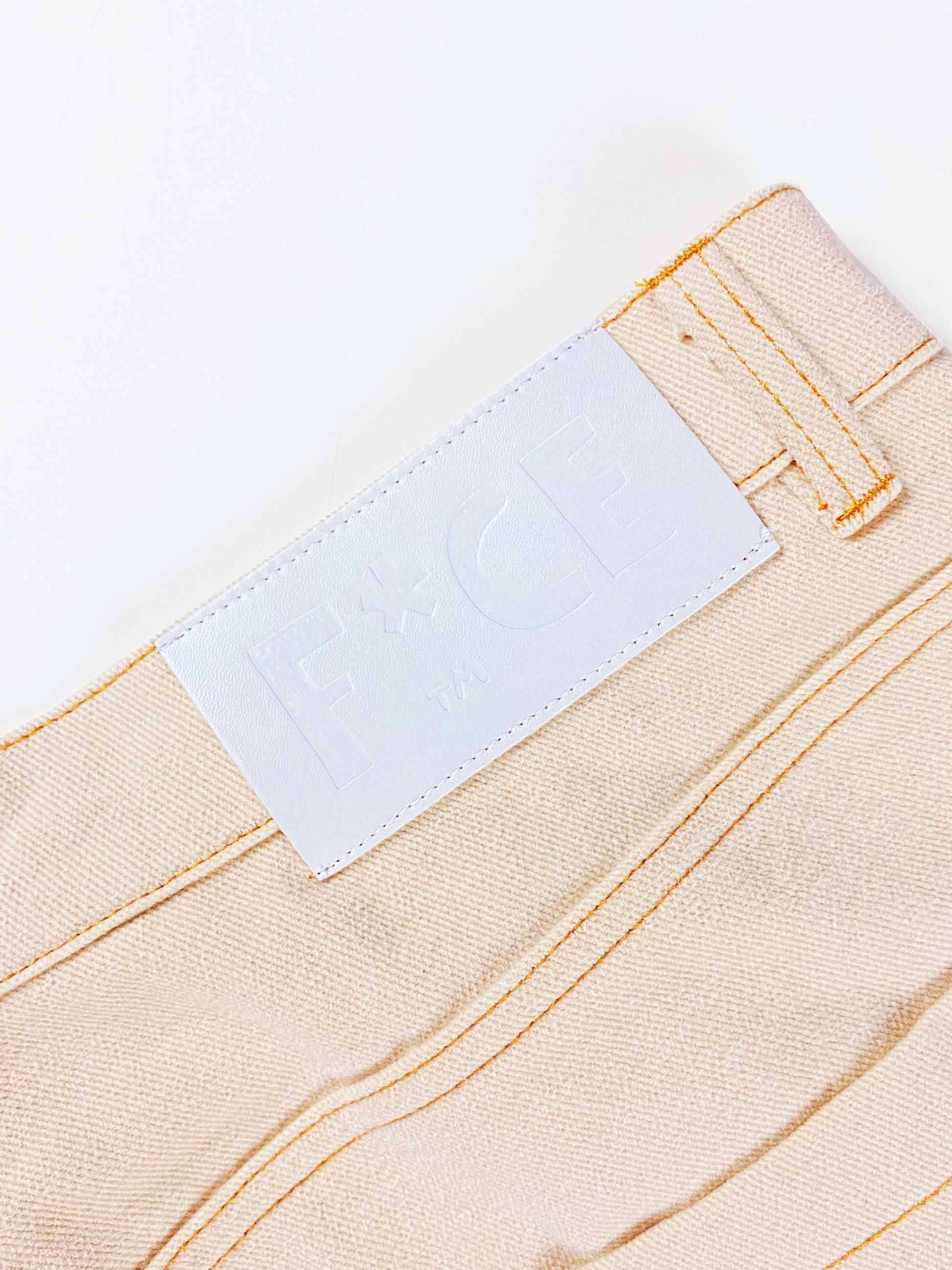 F*CE WASP SHORTS Beige Brown