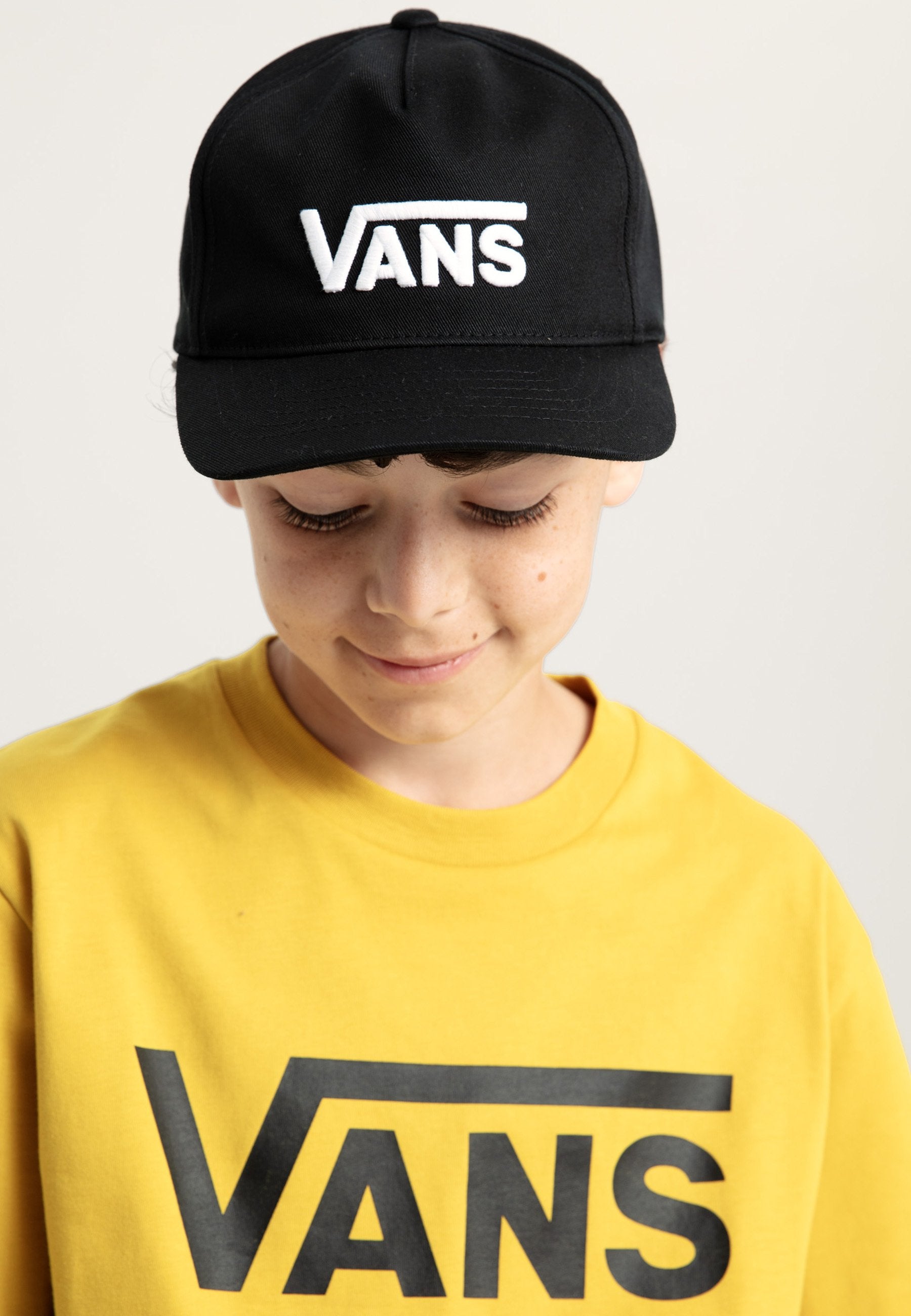 Vans Drop V Logo Snapback Cap Black (One Size)