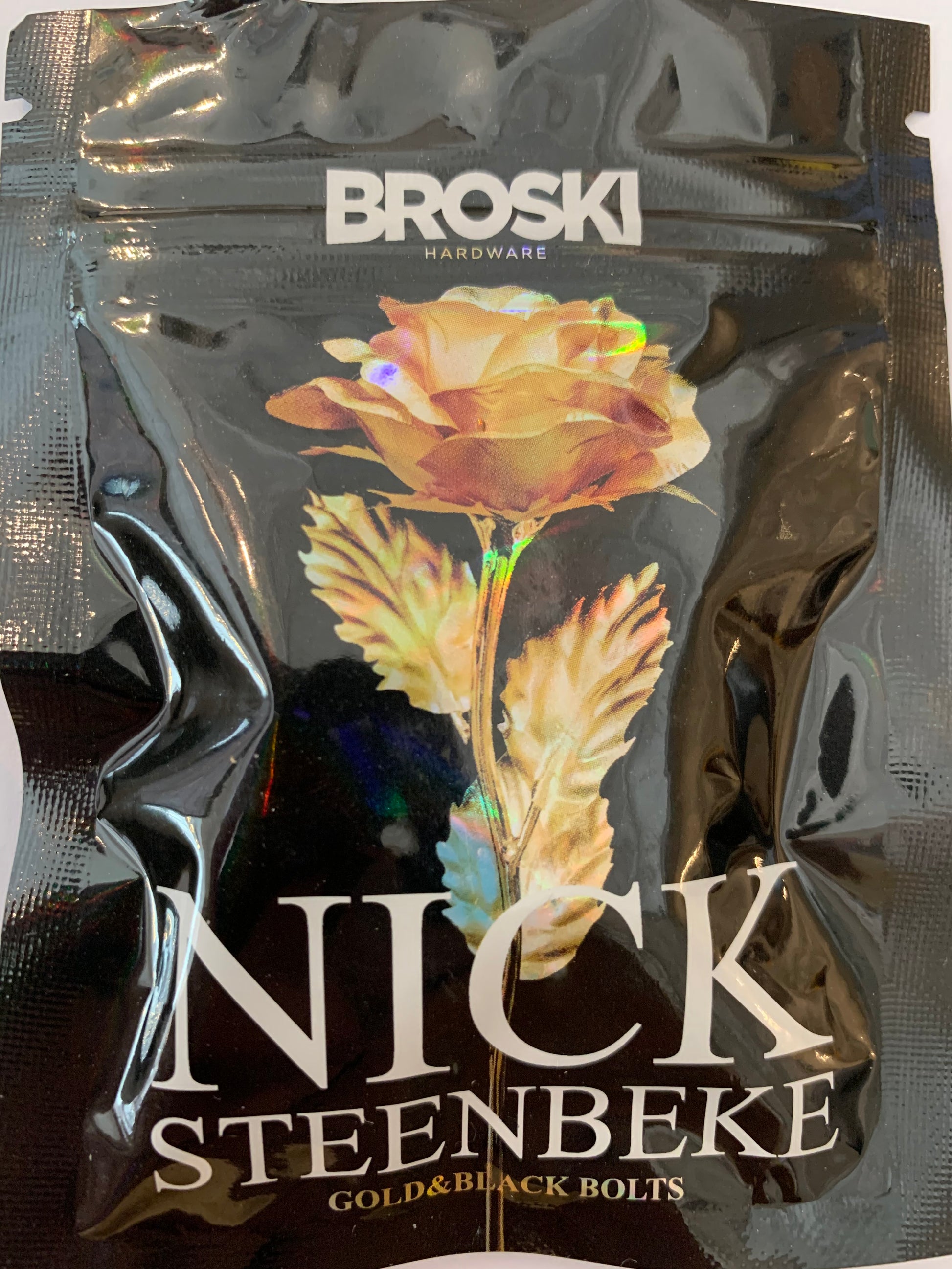 Broski Nick Steenbeke Hardware Black & Gold