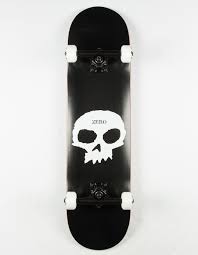 Zero Single Skull Black/White Complete 8.0