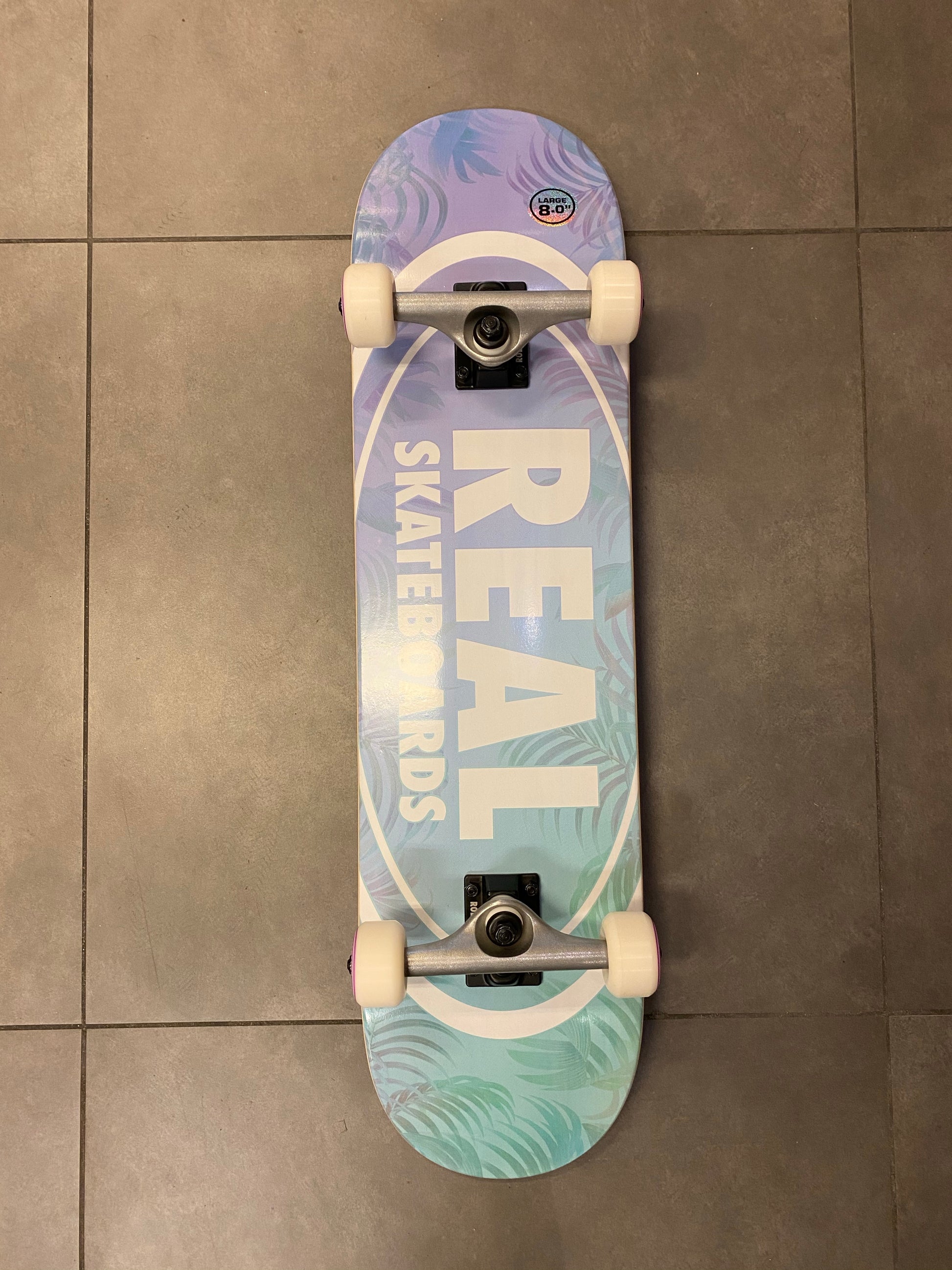 Real Island Oval complete 8.0