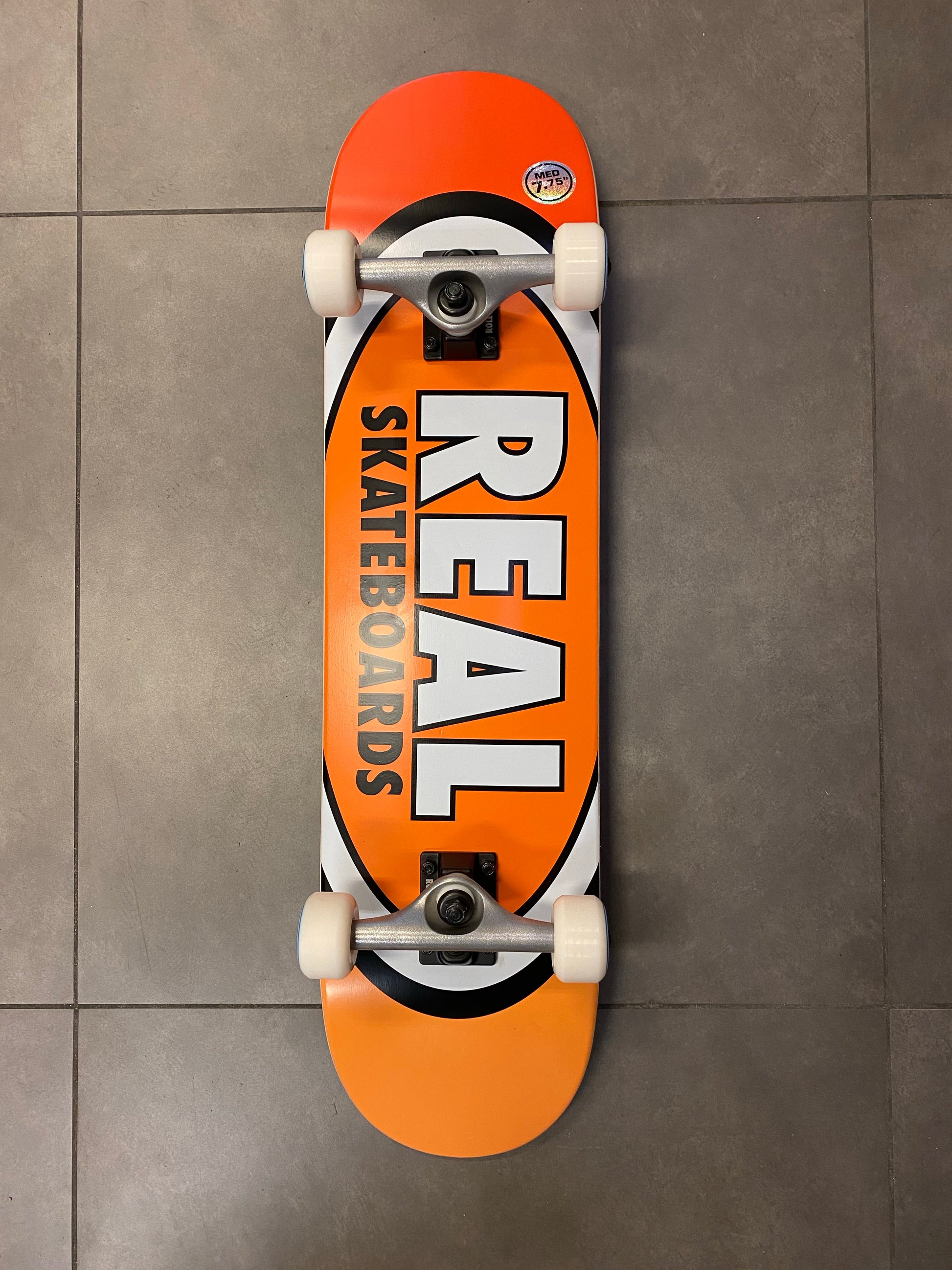Real Team Edition Oval Complete 7.75