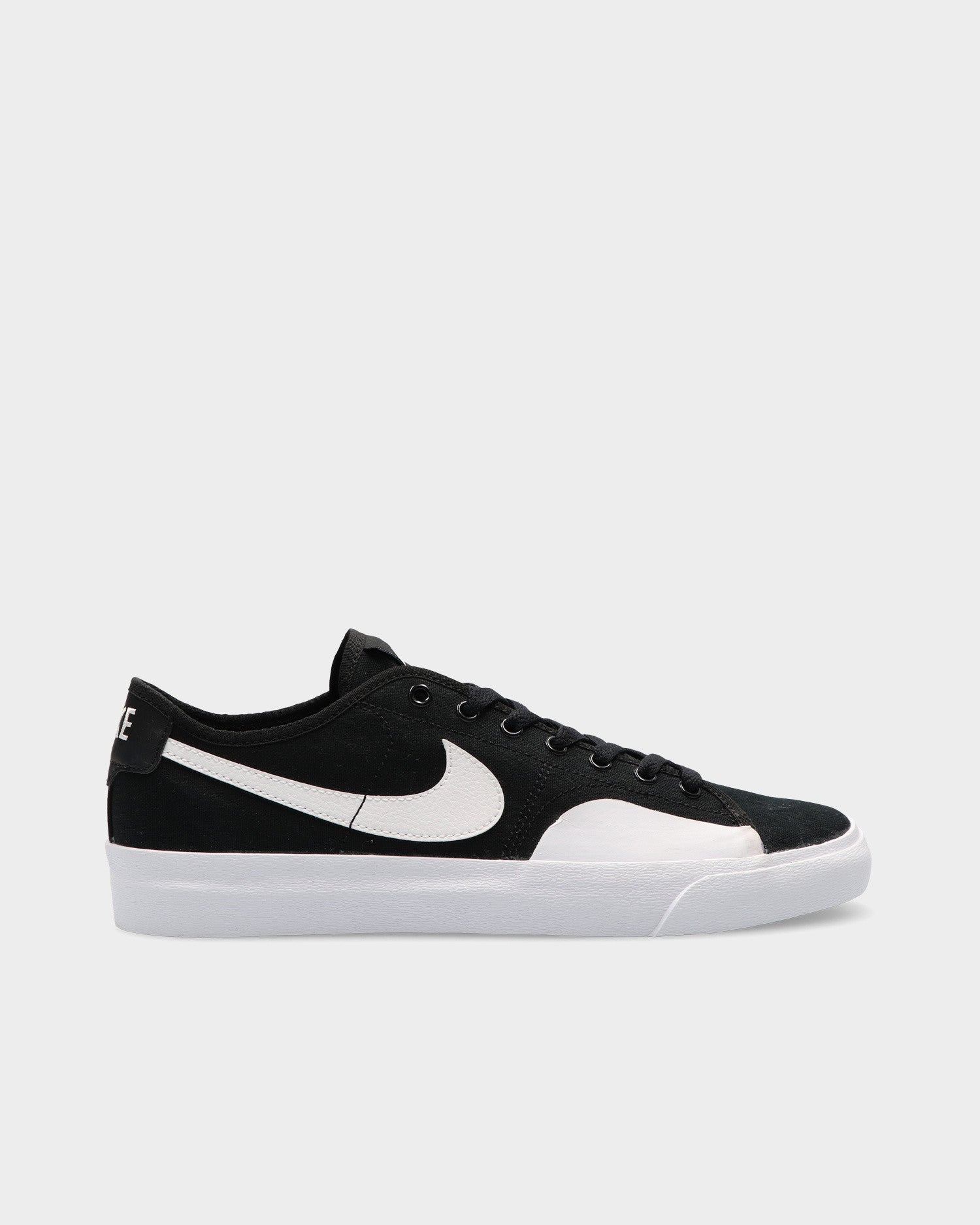 Nike SB - Blazer Court Black/White