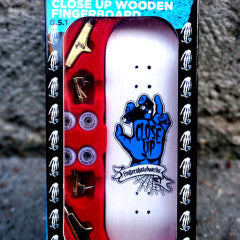 Close Up Fingerboard Riding Hand